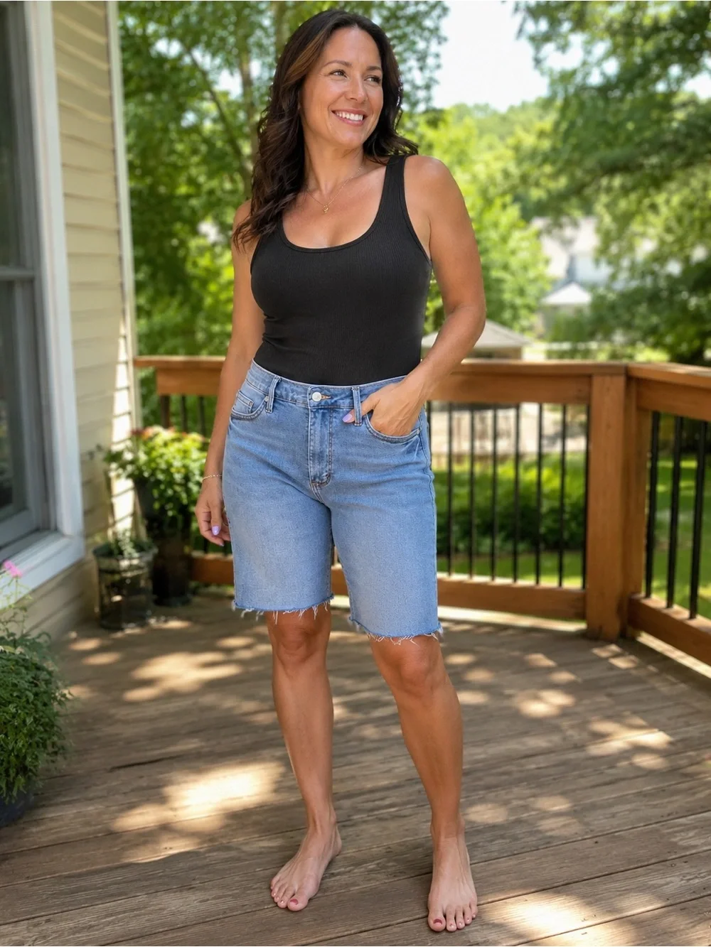 Judy Blue Light Wash Raw Hem Bermuda Denim Shorts Size Large